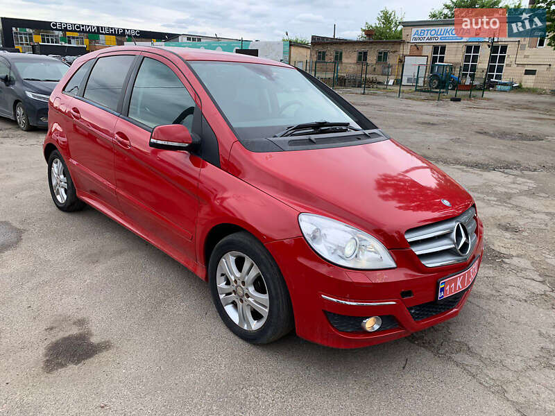 Mercedes-Benz B-Class 2011