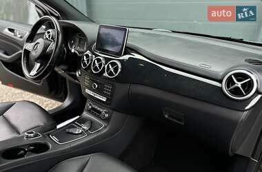 Хетчбек Mercedes-Benz B-Class 2016 в 