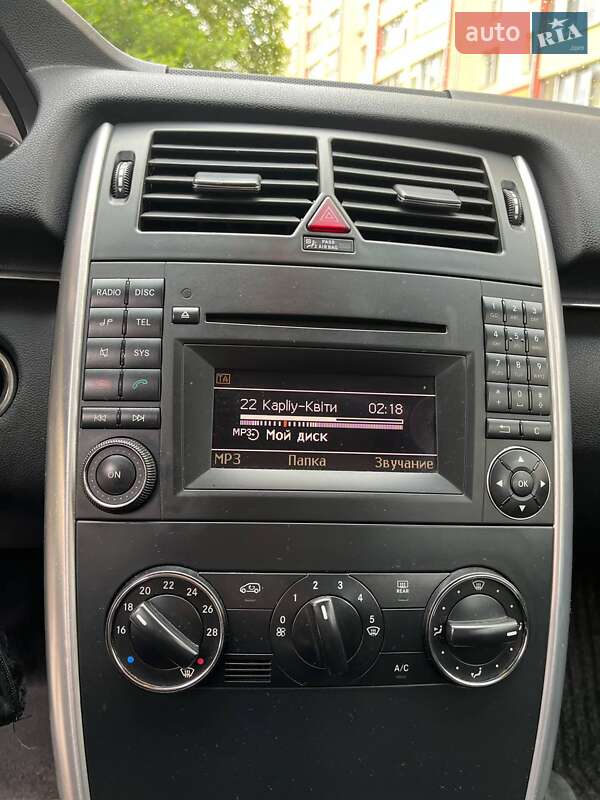 Хетчбек Mercedes-Benz B-Class 2011 в Івано-Франківську