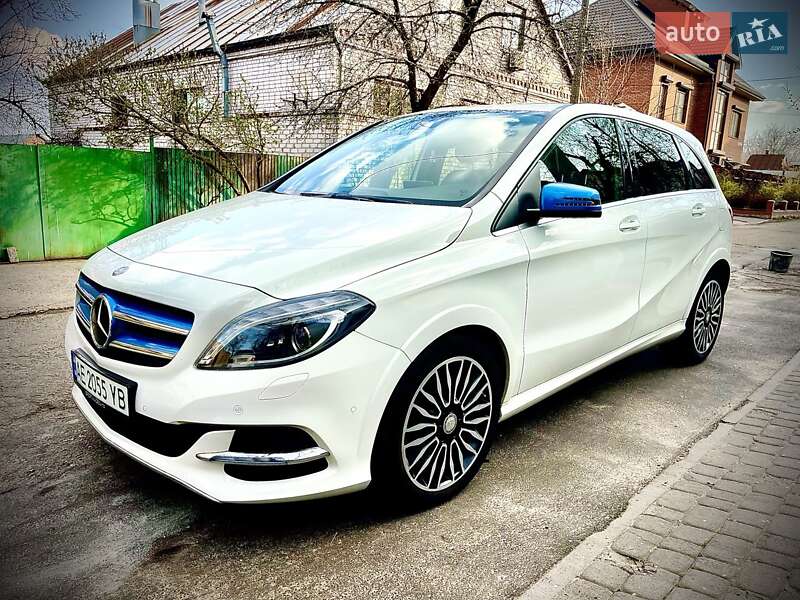 Хетчбек Mercedes-Benz B-Class 2015 в Дніпрі