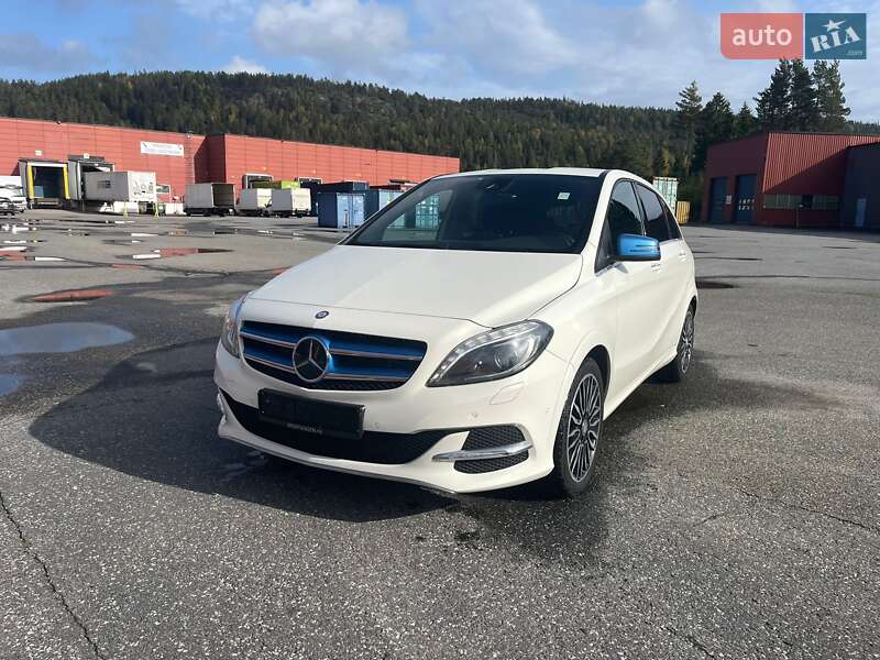 Хетчбек Mercedes-Benz B-Class 2015 в Дніпрі