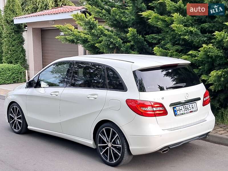 Хэтчбек Mercedes-Benz B-Class 2012 в Одессе фото 2 Хэтчбек Mercedes-Benz B-Class 2012 в Одессе