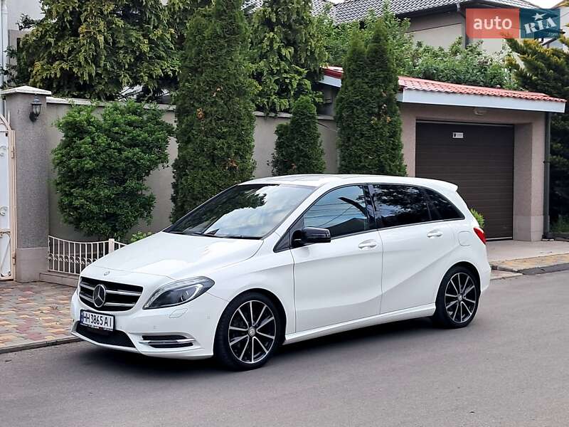 Хэтчбек Mercedes-Benz B-Class 2012 в Одессе фото 11 Хэтчбек Mercedes-Benz B-Class 2012 в Одессе