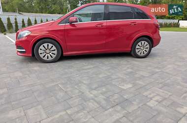 Хэтчбек Mercedes-Benz B-Class 2016 в 