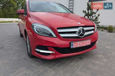 Хэтчбек Mercedes-Benz B-Class 2016 в 