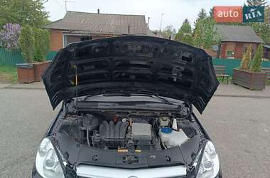 Хэтчбек Mercedes-Benz B-Class 2009 в 