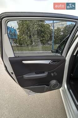 Хетчбек Mercedes-Benz B-Class 2006 в 
