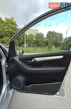 Хетчбек Mercedes-Benz B-Class 2006 в 