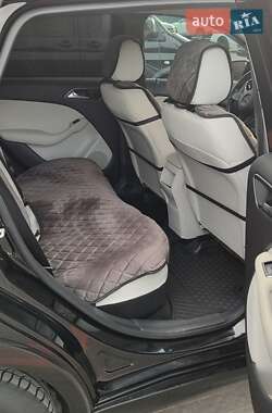 Хэтчбек Mercedes-Benz B-Class 2015 в 