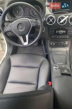 Хэтчбек Mercedes-Benz B-Class 2014 в 