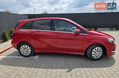 Хэтчбек Mercedes-Benz B-Class 2016 в 