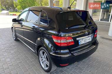 Хетчбек Mercedes-Benz B-Class 2010 в 