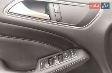 Хэтчбек Mercedes-Benz B-Class 2015 в 