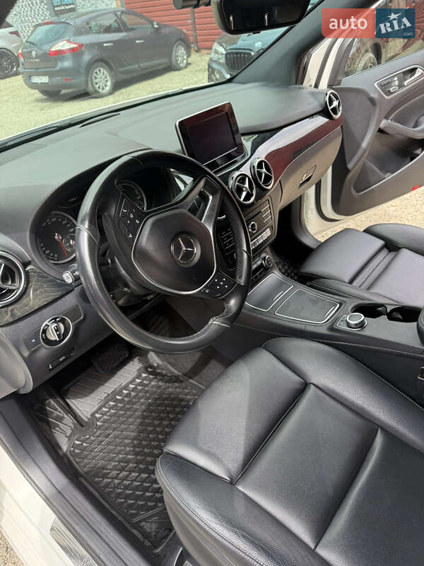 Хэтчбек Mercedes-Benz B-Class 2017 в Ивано-Франковске