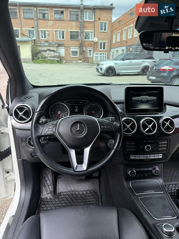 Хэтчбек Mercedes-Benz B-Class 2017 в Ивано-Франковске