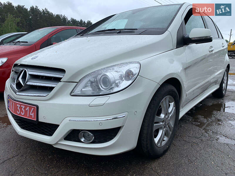 Mercedes-Benz B-Class 2010
