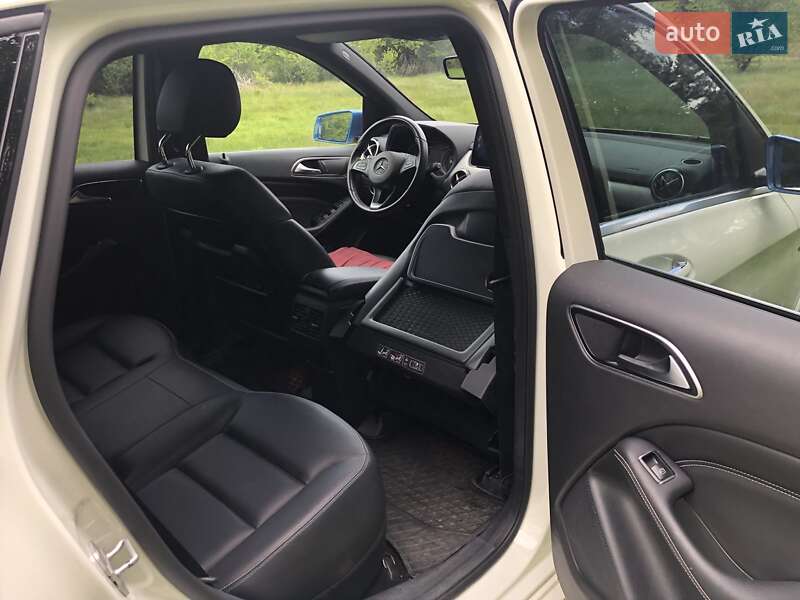 Хетчбек Mercedes-Benz B-Class 2017 в Камені-Каширському