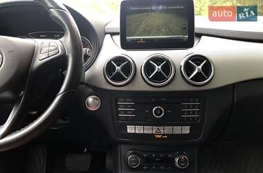 Хэтчбек Mercedes-Benz B-Class 2017 в 