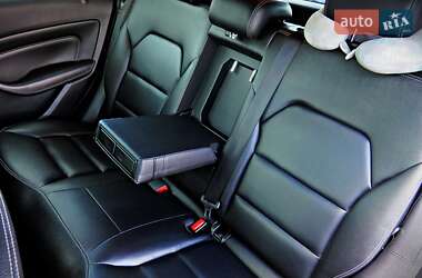 Хэтчбек Mercedes-Benz B-Class 2015 в 
