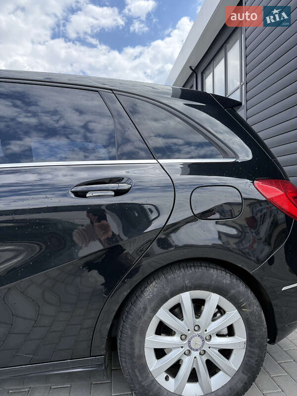 Хетчбек Mercedes-Benz B-Class 2013 в Снятині
