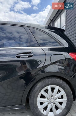 Хетчбек Mercedes-Benz B-Class 2013 в 