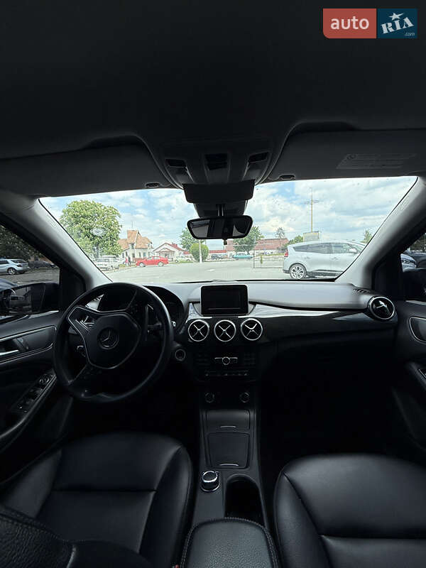 Хетчбек Mercedes-Benz B-Class 2013 в Снятині