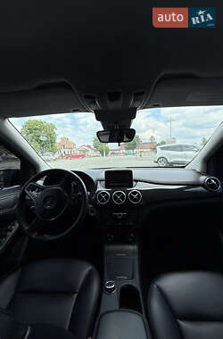 Хетчбек Mercedes-Benz B-Class 2013 в 