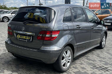 Хетчбек Mercedes-Benz B-Class 2010 в 
