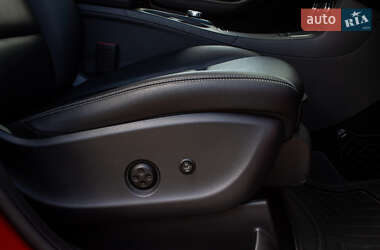 Хэтчбек Mercedes-Benz B-Class 2016 в 
