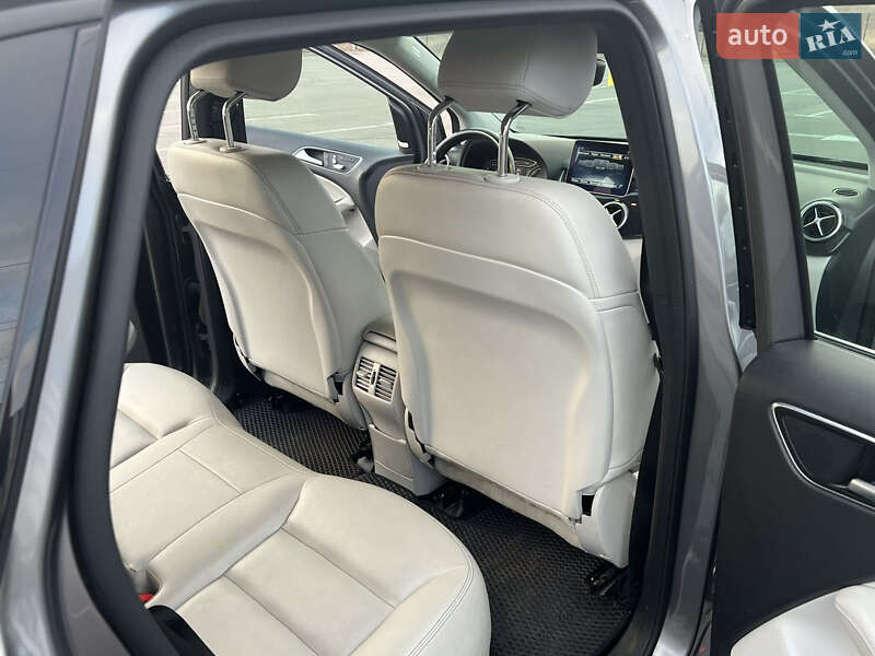 Хетчбек Mercedes-Benz B-Class 2017 в Рівному