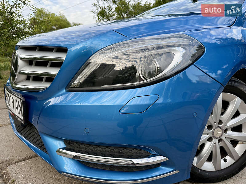 Хэтчбек Mercedes-Benz B-Class 2013 в Одессе
