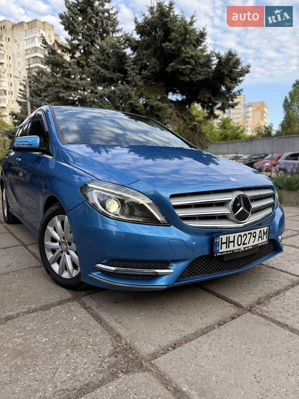 Хэтчбек Mercedes-Benz B-Class 2013 в Одессе
