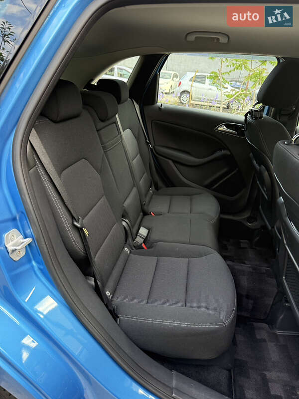 Хэтчбек Mercedes-Benz B-Class 2013 в Одессе