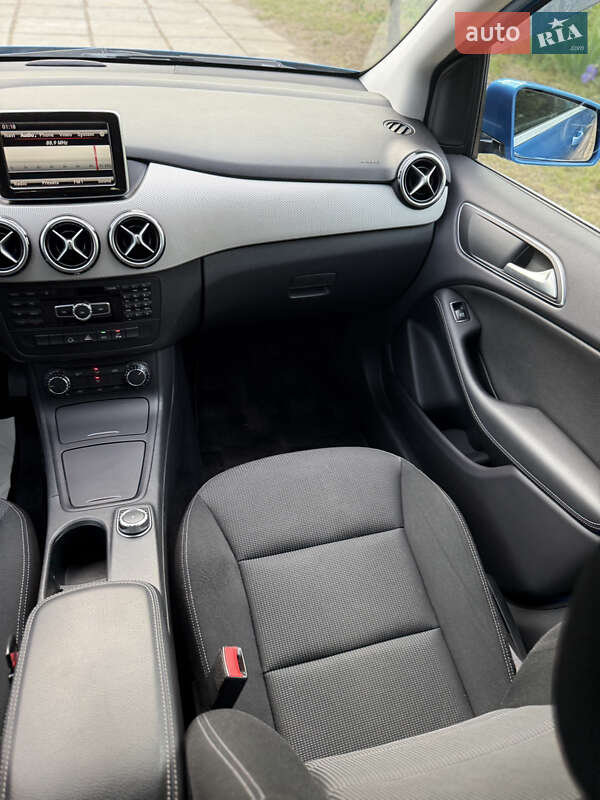 Хэтчбек Mercedes-Benz B-Class 2013 в Одессе