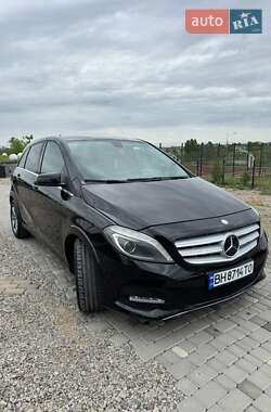 Хэтчбек Mercedes-Benz B-Class 2014 в 