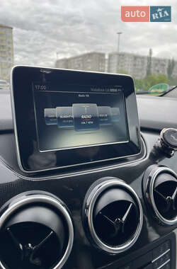 Хэтчбек Mercedes-Benz B-Class 2015 в 