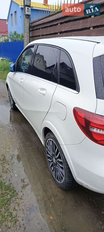 Хэтчбек Mercedes-Benz B-Class 2015 в Вышгороде фото 3 Хэтчбек Mercedes-Benz B-Class 2015 в Вышгороде
