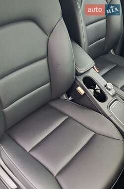 Хэтчбек Mercedes-Benz B-Class 2015 в 