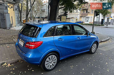 Хэтчбек Mercedes-Benz B-Class 2014 в 