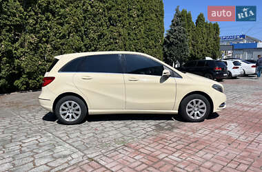 Хэтчбек Mercedes-Benz B-Class 2014 в 