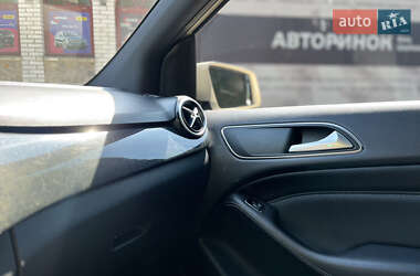 Хэтчбек Mercedes-Benz B-Class 2014 в 