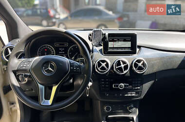 Хэтчбек Mercedes-Benz B-Class 2014 в 