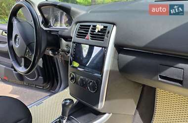 Хетчбек Mercedes-Benz B-Class 2011 в 