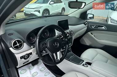 Хэтчбек Mercedes-Benz B-Class 2015 в 