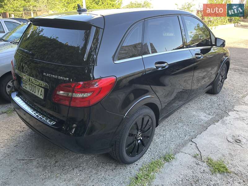 Хэтчбек Mercedes-Benz B-Class 2014 в Николаеве