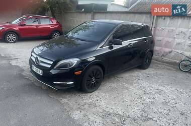 Хэтчбек Mercedes-Benz B-Class 2014 в 