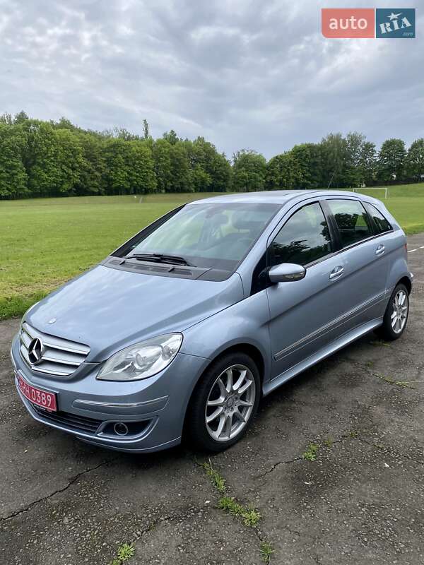 Хэтчбек Mercedes-Benz B-Class 2007 в 