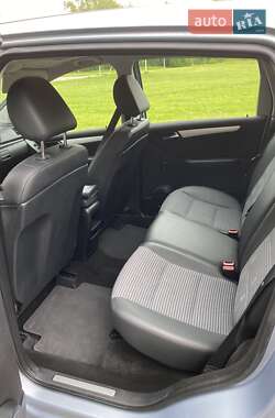 Хэтчбек Mercedes-Benz B-Class 2007 в 