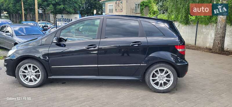 Хэтчбек Mercedes-Benz B-Class 2010 в Семеновке фото 7 Хэтчбек Mercedes-Benz B-Class 2010 в Семеновке