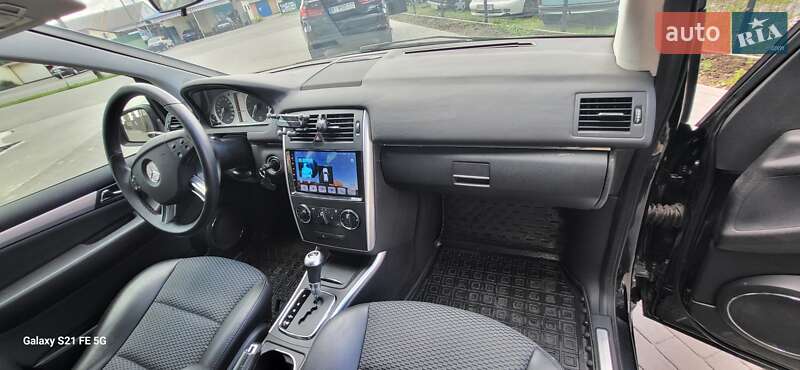 Хэтчбек Mercedes-Benz B-Class 2010 в Семеновке фото 16 Хэтчбек Mercedes-Benz B-Class 2010 в Семеновке